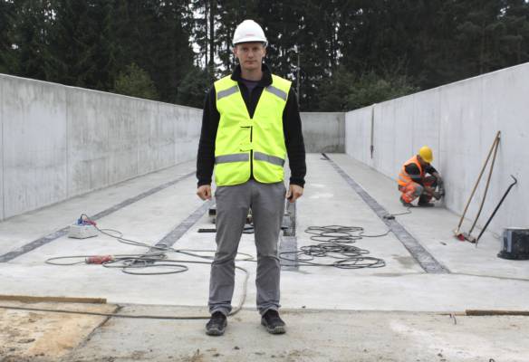 Inż. Michał Dobecki na budowie kompostowni w Spytkowie.
