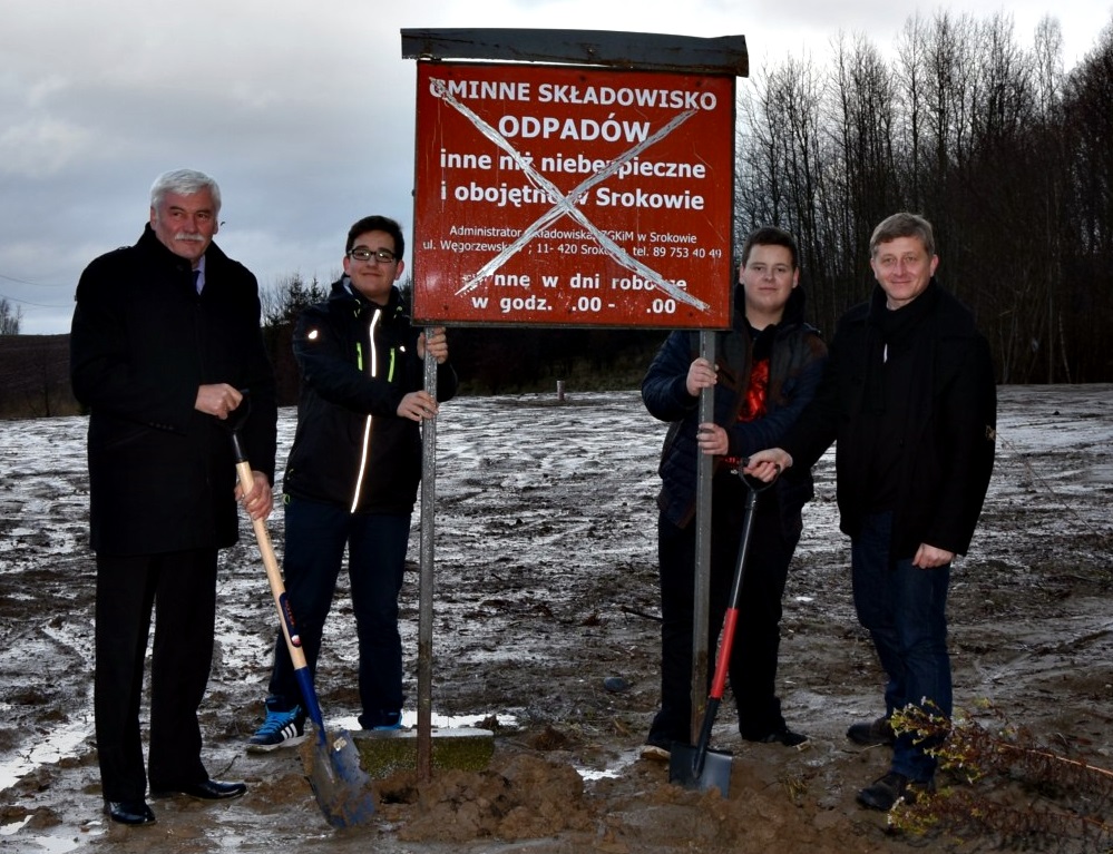 Chwilę przed symbolicznym zamknięciem